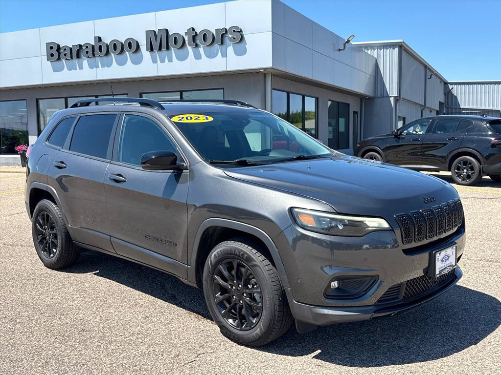 Used 2023 Jeep Cherokee Altitude Lux