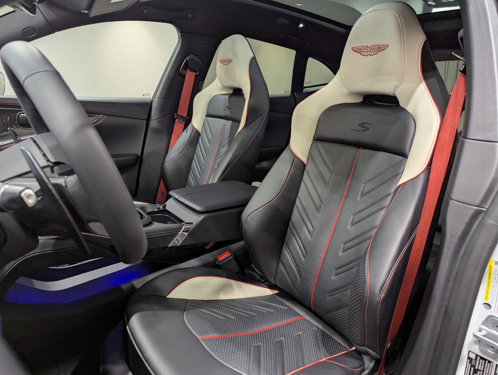 New 2026 Aston Martin DBX S image 12