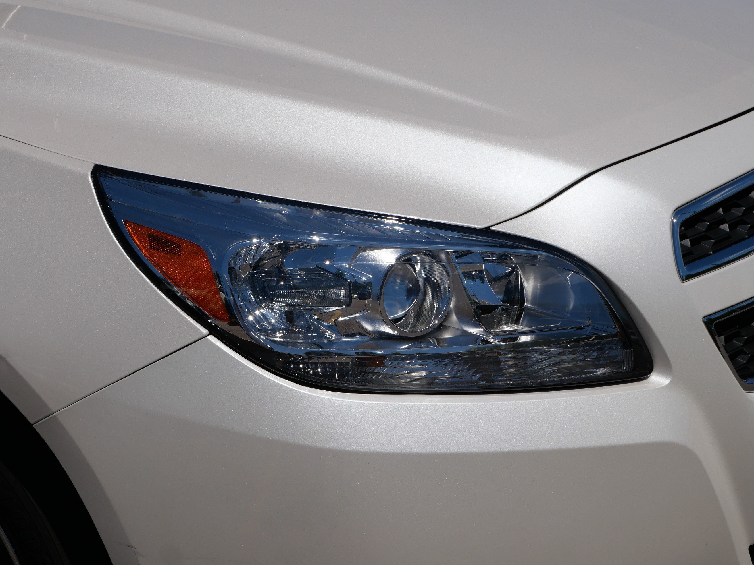 Used 2013 Chevrolet Malibu Eco w/ Leather Package FWD image 16