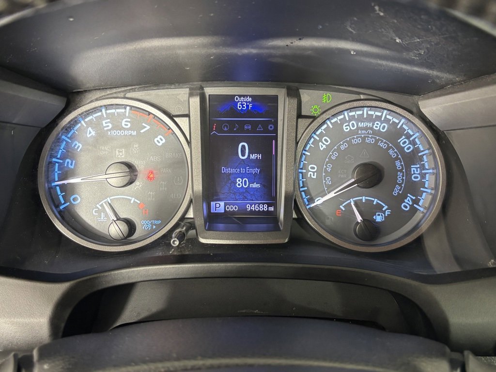 Used 2017 Toyota Tacoma TRD Off-Road w/ Tow Package image 22