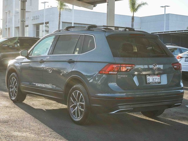 Used 2019 Volkswagen Tiguan SE w/ Panoramic Sunroof Package image 5