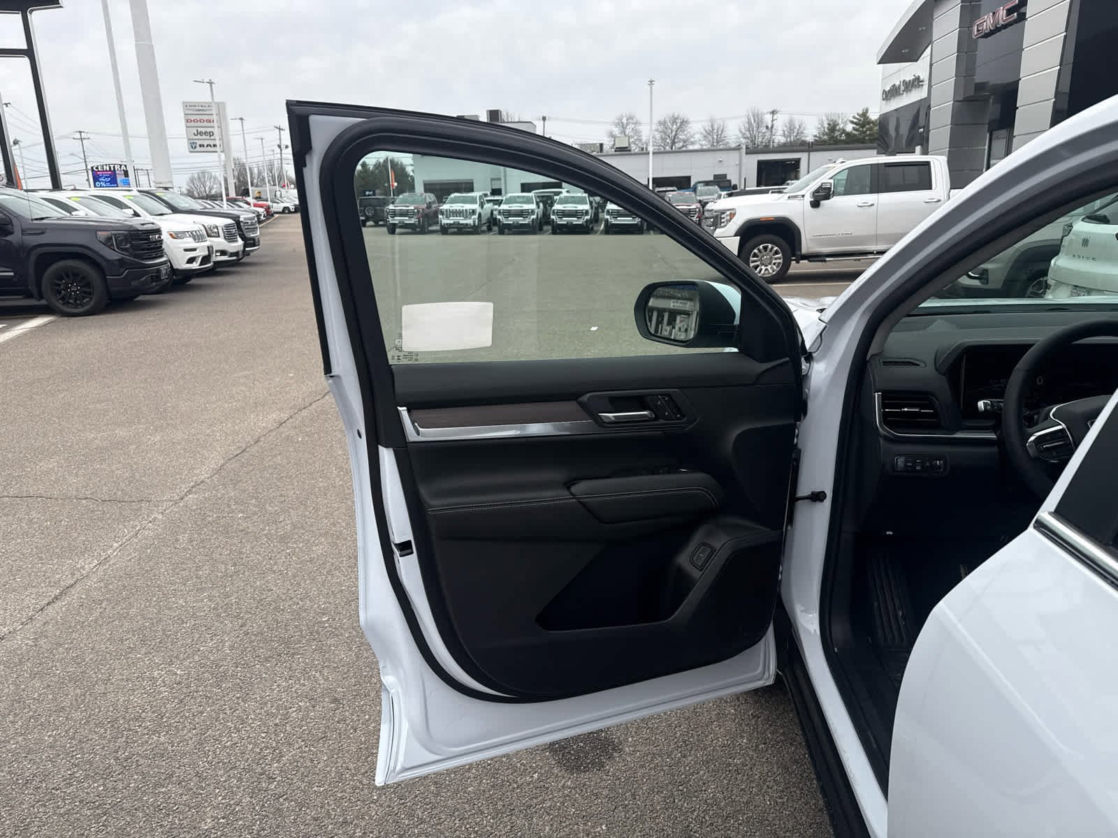 New 2026 GMC Terrain Denali w/ LPO, Floor Liner Package AWD/4WD image 12