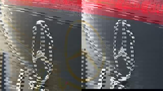 Used 2015 Mercedes-Benz SLK 250 image 8