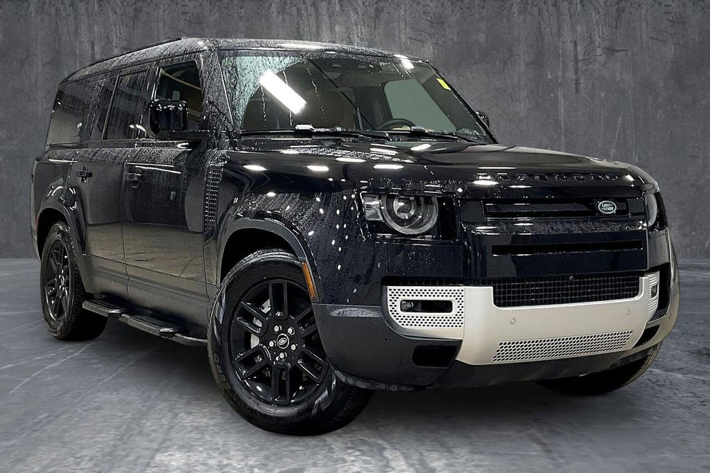 Used 2024 Land Rover Defender 130 S image 3