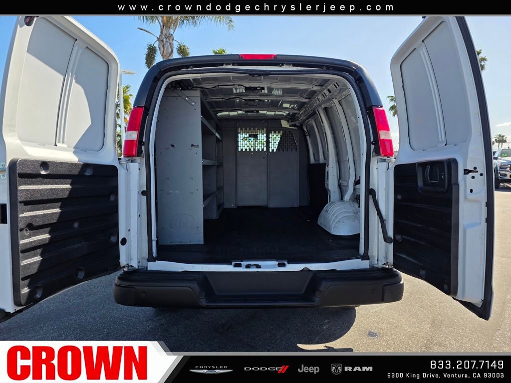 Used 2021 Chevrolet Express 2500 w/ Driver Convenience Package image 16