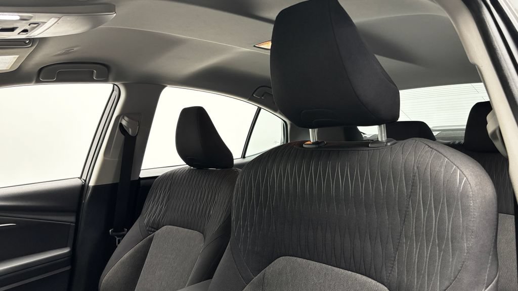 Used 2025 Toyota Camry LE FWD image 19