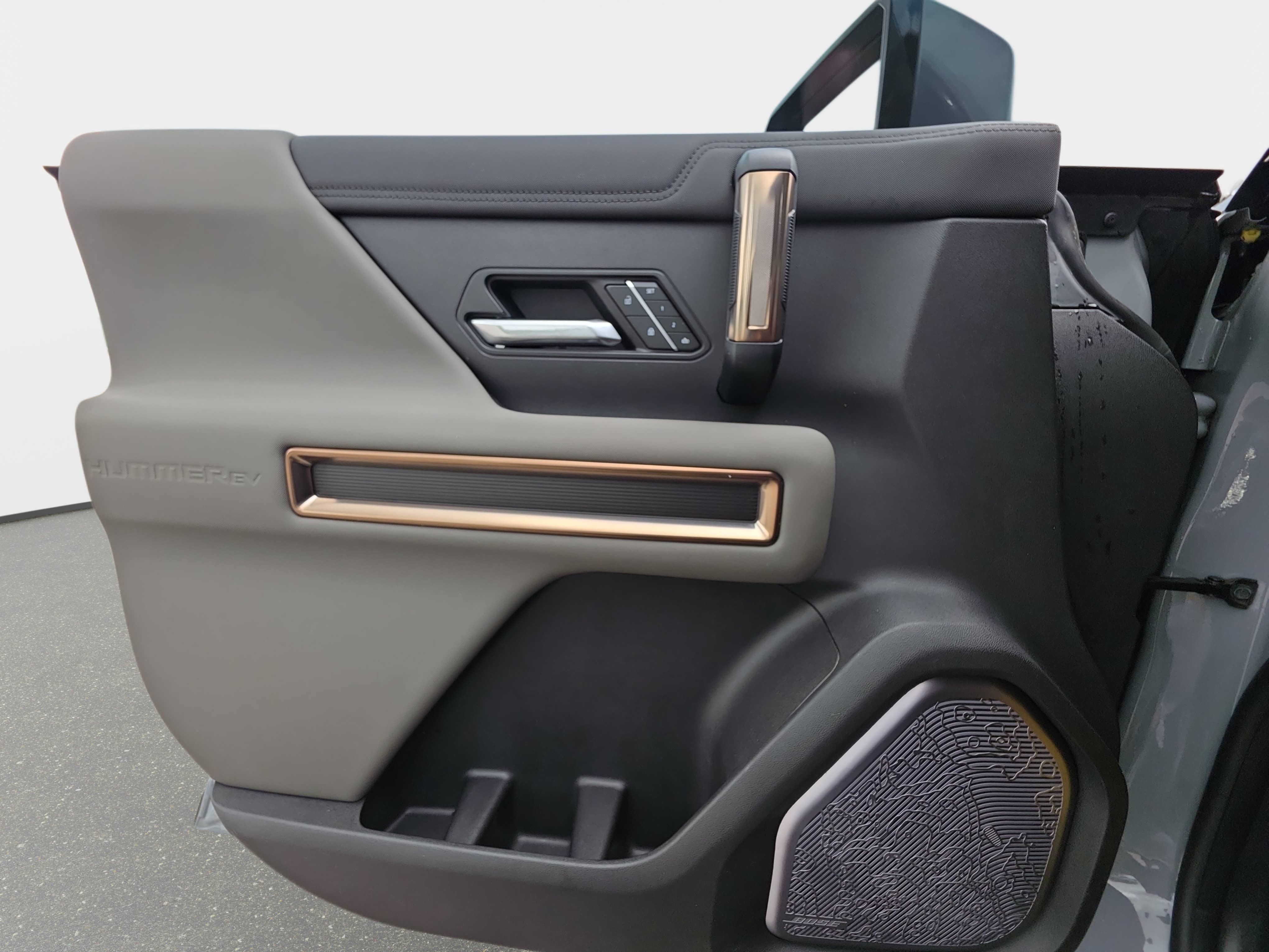 Used 2025 GMC Hummer EV 3X AWD/4WD image 28