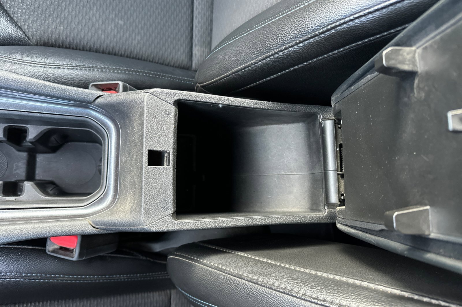 Used 2024 Jeep Compass Latitude image 31