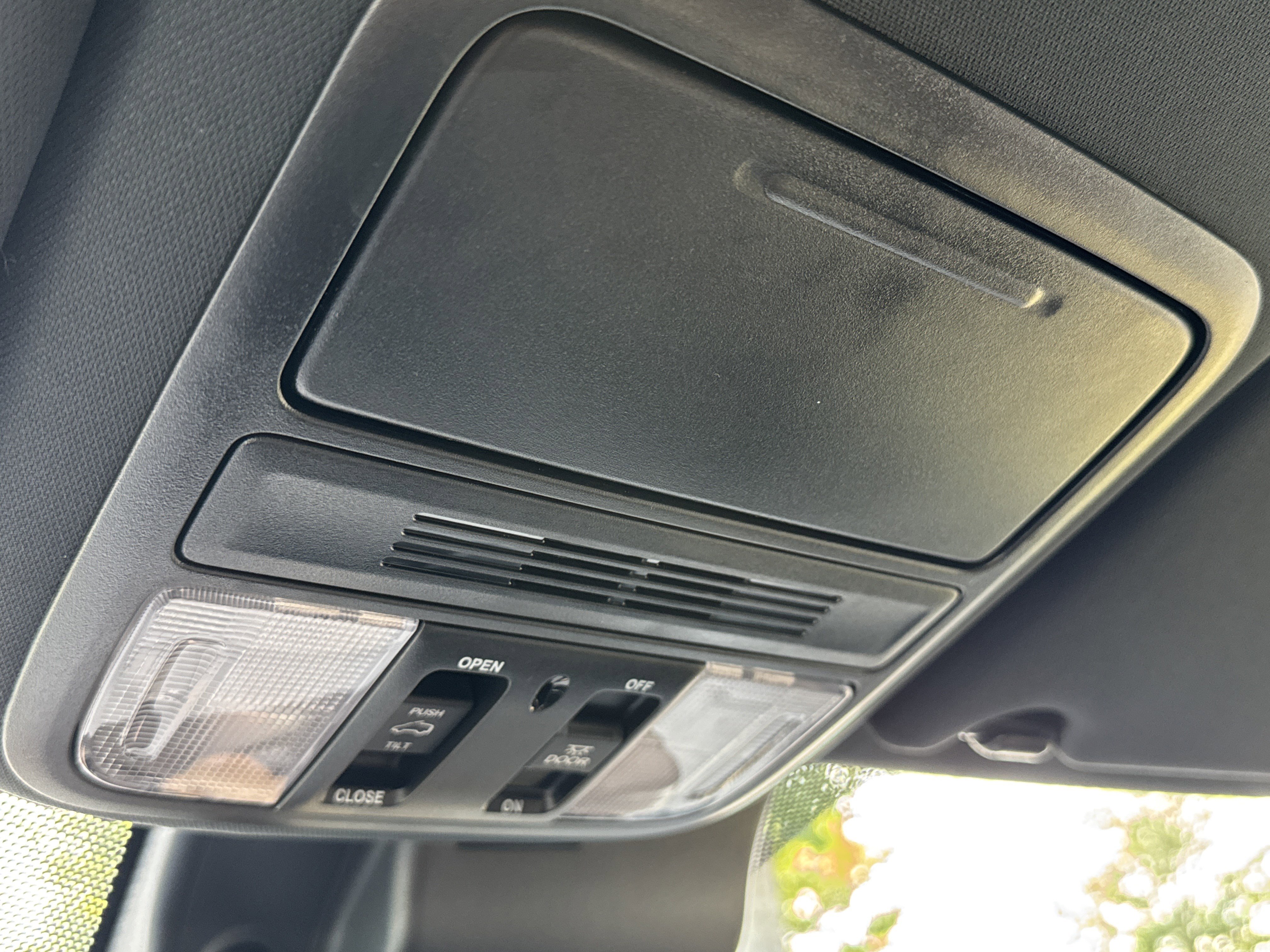 Used 2025 Honda Passport EX-L image 31