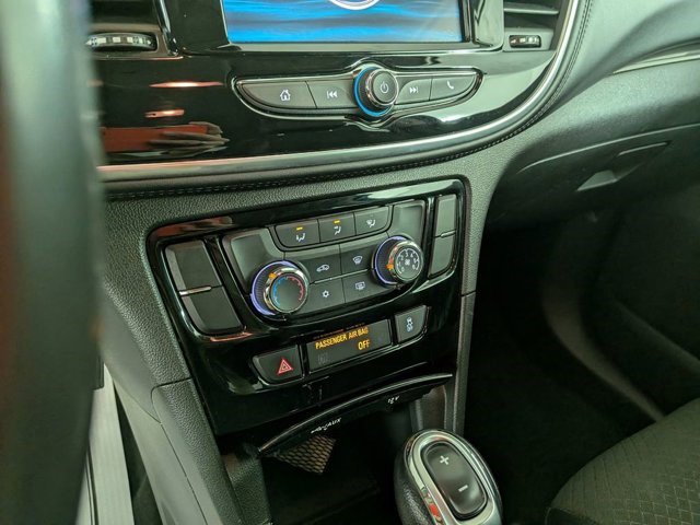 Certified 2022 Buick Encore Preferred w/ Safety Package image 27