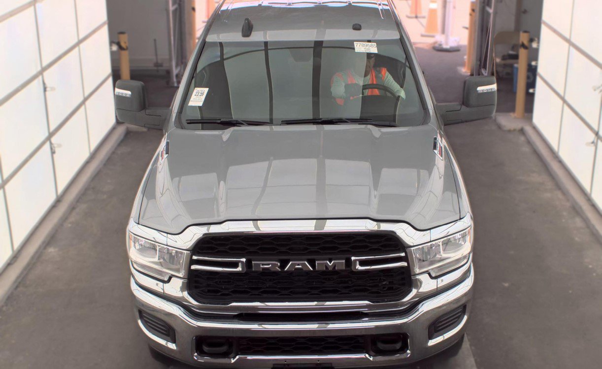 Used 2023 RAM 2500 Tradesman AWD/4WD image 3