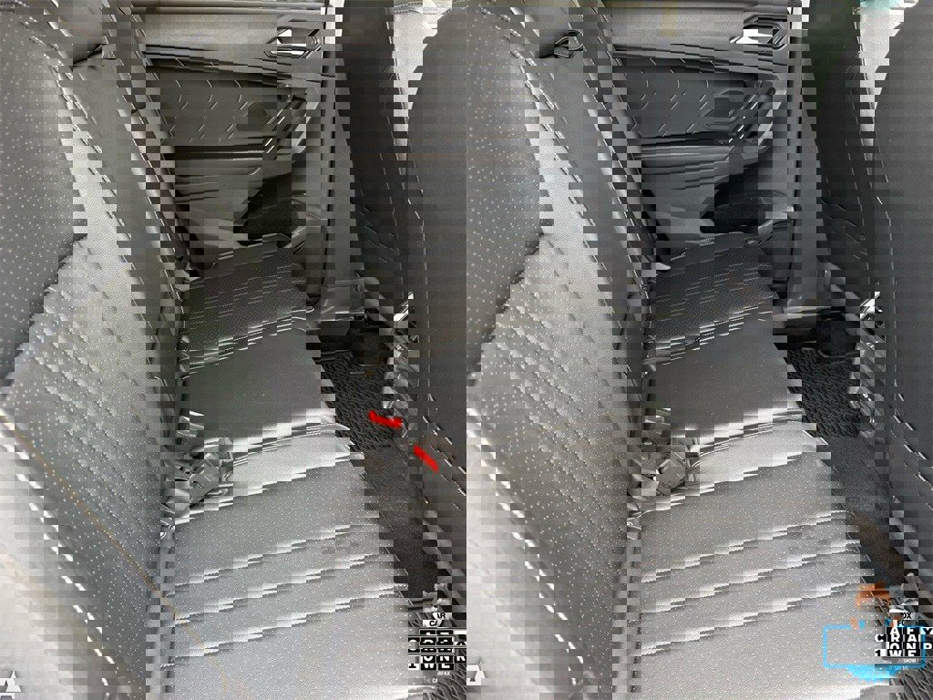 Used 2022 Volkswagen Tiguan SE image 28