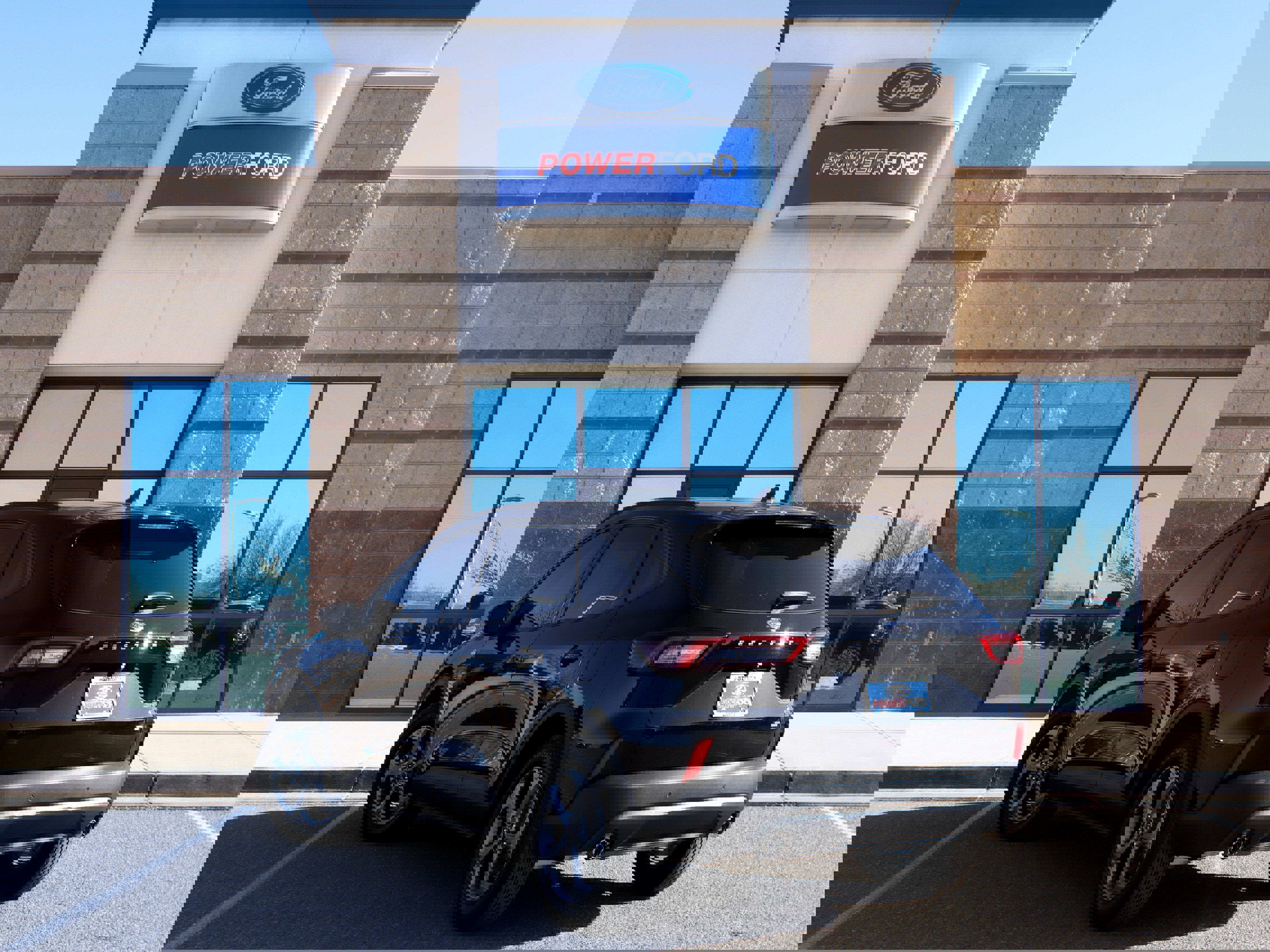 New 2025 Ford Escape ST-Line w/ Equipment Group 301A image 8