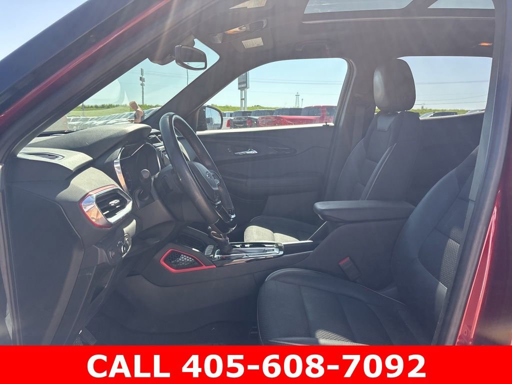 Used 2022 Chevrolet TrailBlazer RS w/ Sun and Liftgate Package FWD image 8