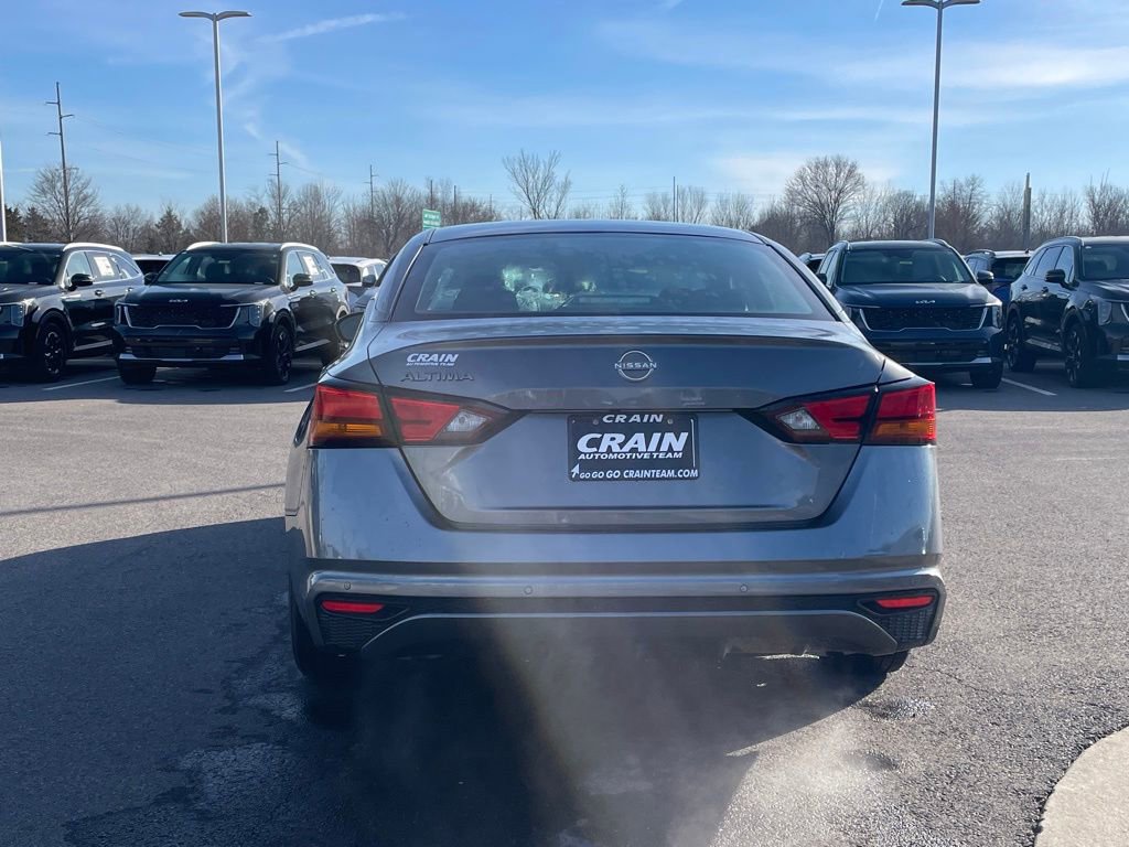 Used 2024 Nissan Altima 2.5 S image 6