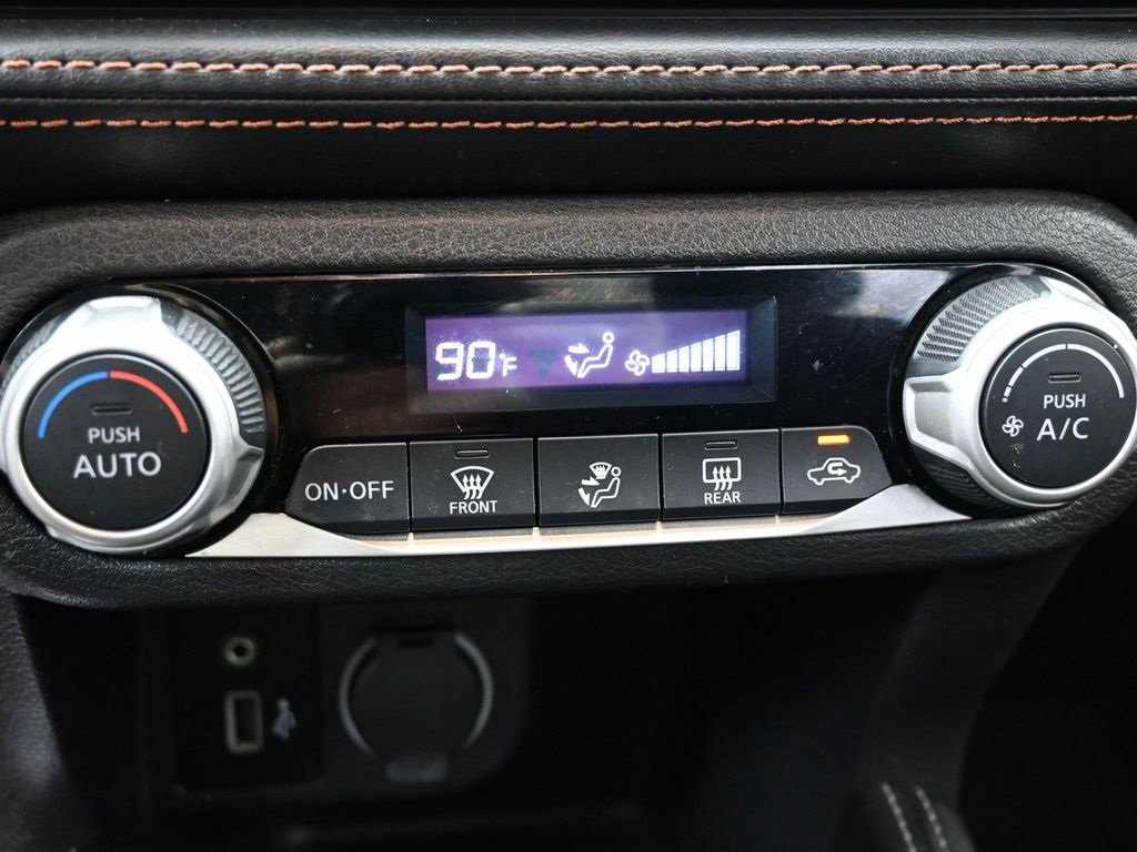 Used 2019 Nissan Kicks SR image 22