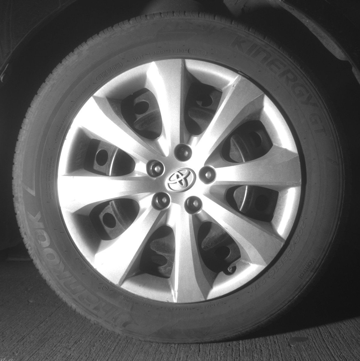 Used 2025 Toyota Corolla LE FWD image 13