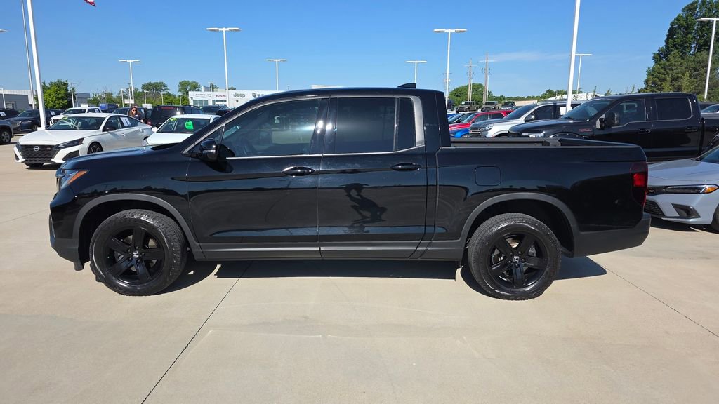 Used 2023 Honda Ridgeline Black Edition image 2