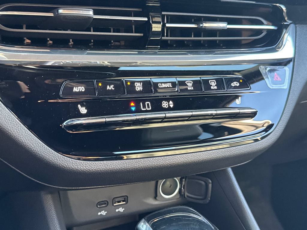 New 2026 Buick Envista Avenir FWD image 18