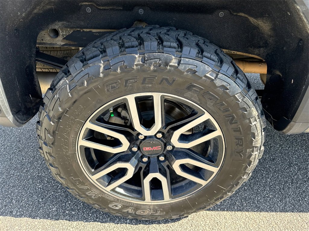 Used 2021 GMC Sierra 1500 AT4 image 17
