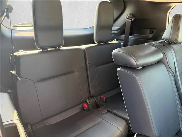 Used 2025 Mitsubishi Outlander SE FWD image 21