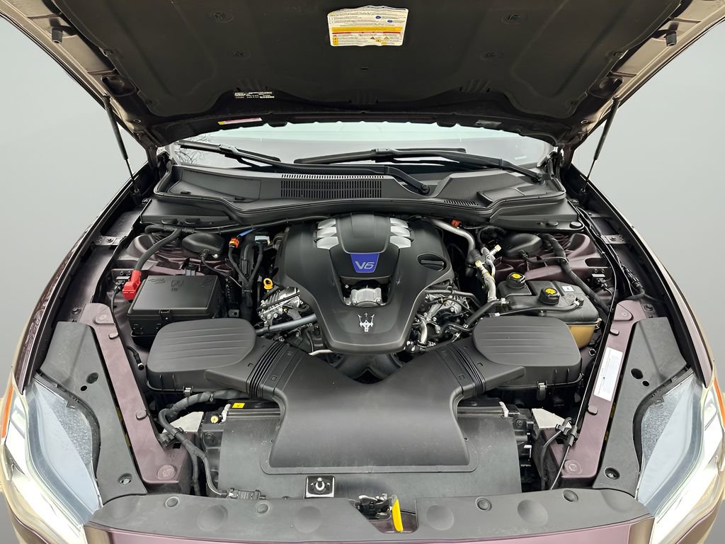 Used 2021 Maserati Quattroporte S GranSport image 35