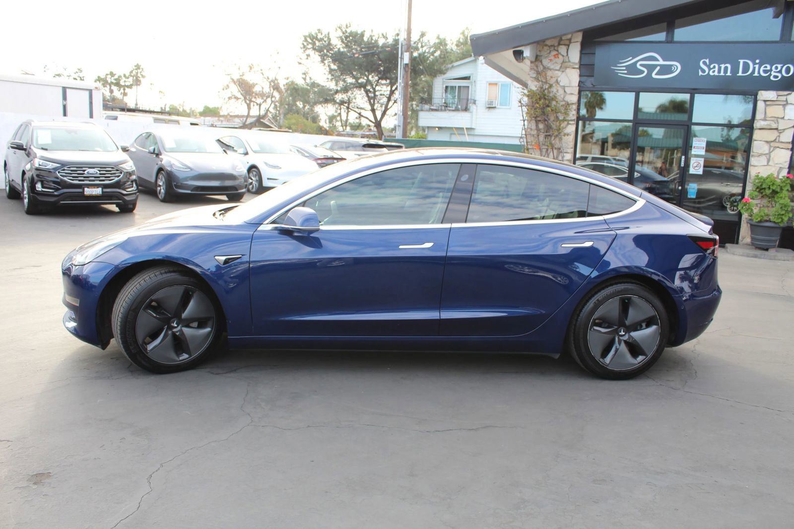 Used 2018 Tesla Model 3 Long Range image 2