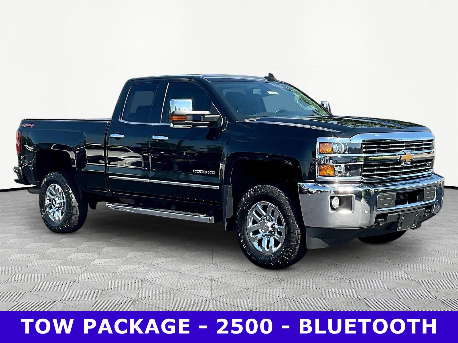 Used 2016 Chevrolet Silverado 2500 LTZ w/ LTZ Plus Package AWD/4WD image 3