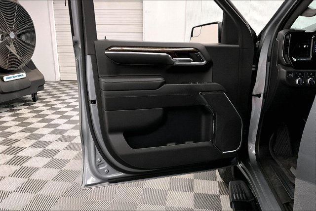 Used 2023 GMC Sierra 1500 Elevation w/ LPO, Elevation Black Package AWD/4WD image 21