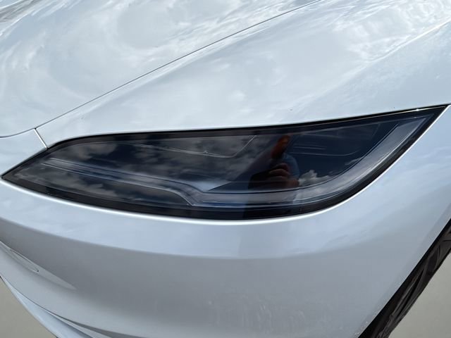 Used 2025 Tesla Model 3 image 9