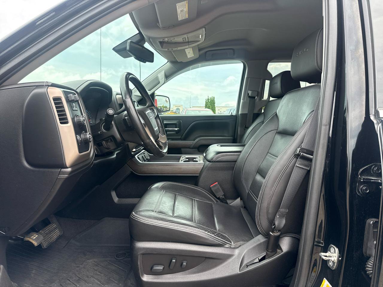 Used 2018 GMC Sierra 1500 Denali AWD/4WD image 11