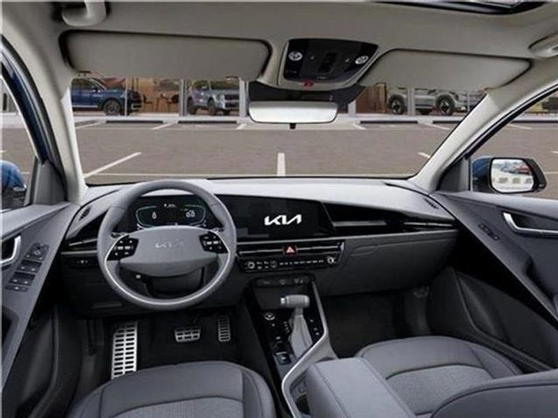 New 2025 Kia Niro EX Touring image 68