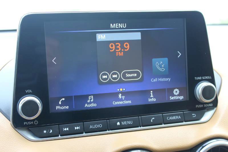 Used 2022 Nissan Sentra SV w/ SV Premium Package FWD image 30