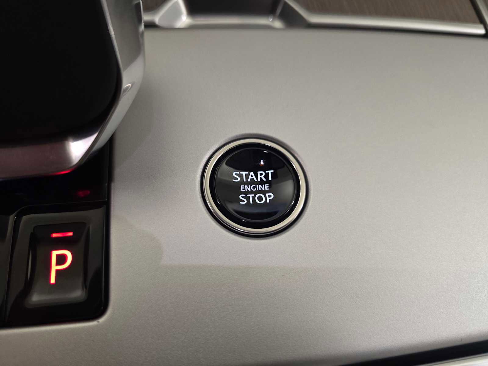 New 2026 Land Rover Range Rover SE image 33