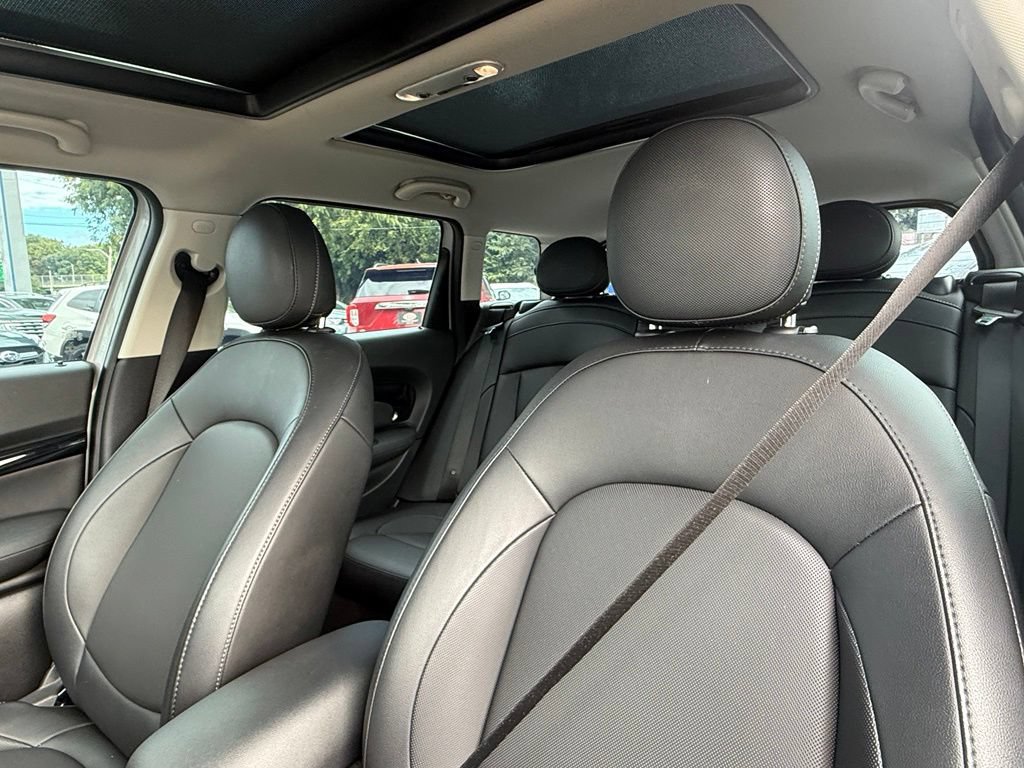 Used 2019 MINI Cooper Clubman FWD image 22