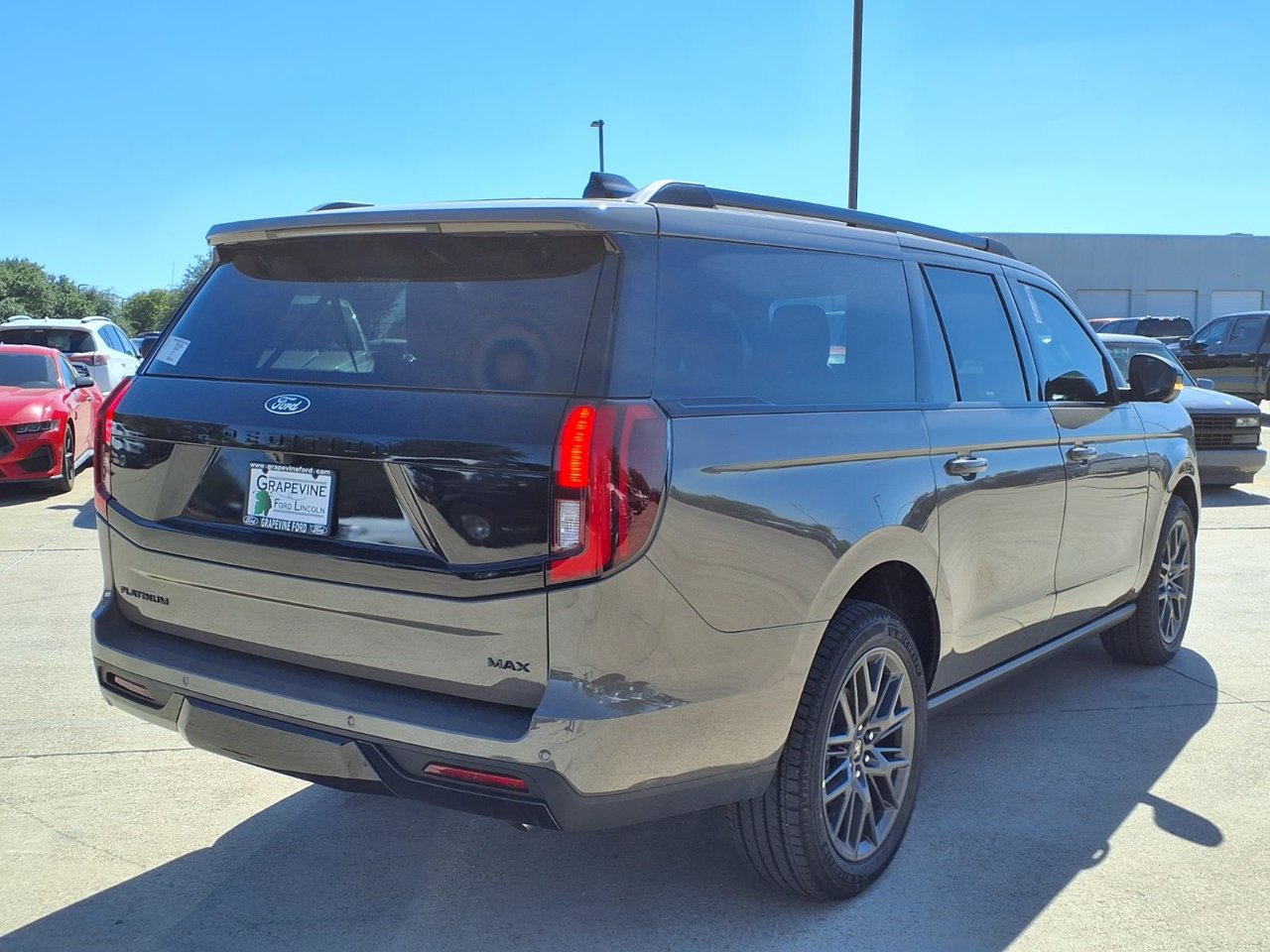 New 2027 Ford Expedition Max Platinum w/ Stealth Appearance Package AWD/4WD image 4