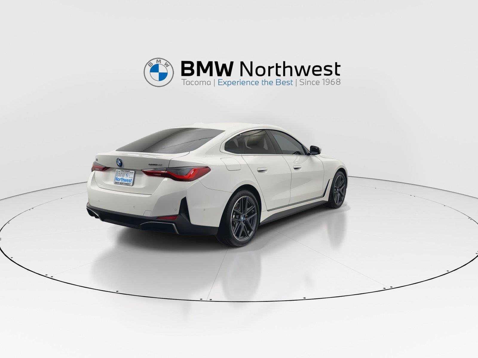 Used 2023 BMW i4 eDrive40 w/ Parking Assistance Package RWD image 3