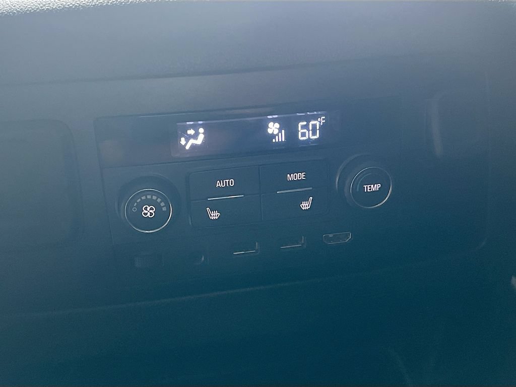 Used 2019 Chevrolet Suburban Premier AWD/4WD image 28