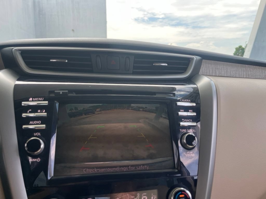 Used 2019 Nissan Murano SV FWD image 14