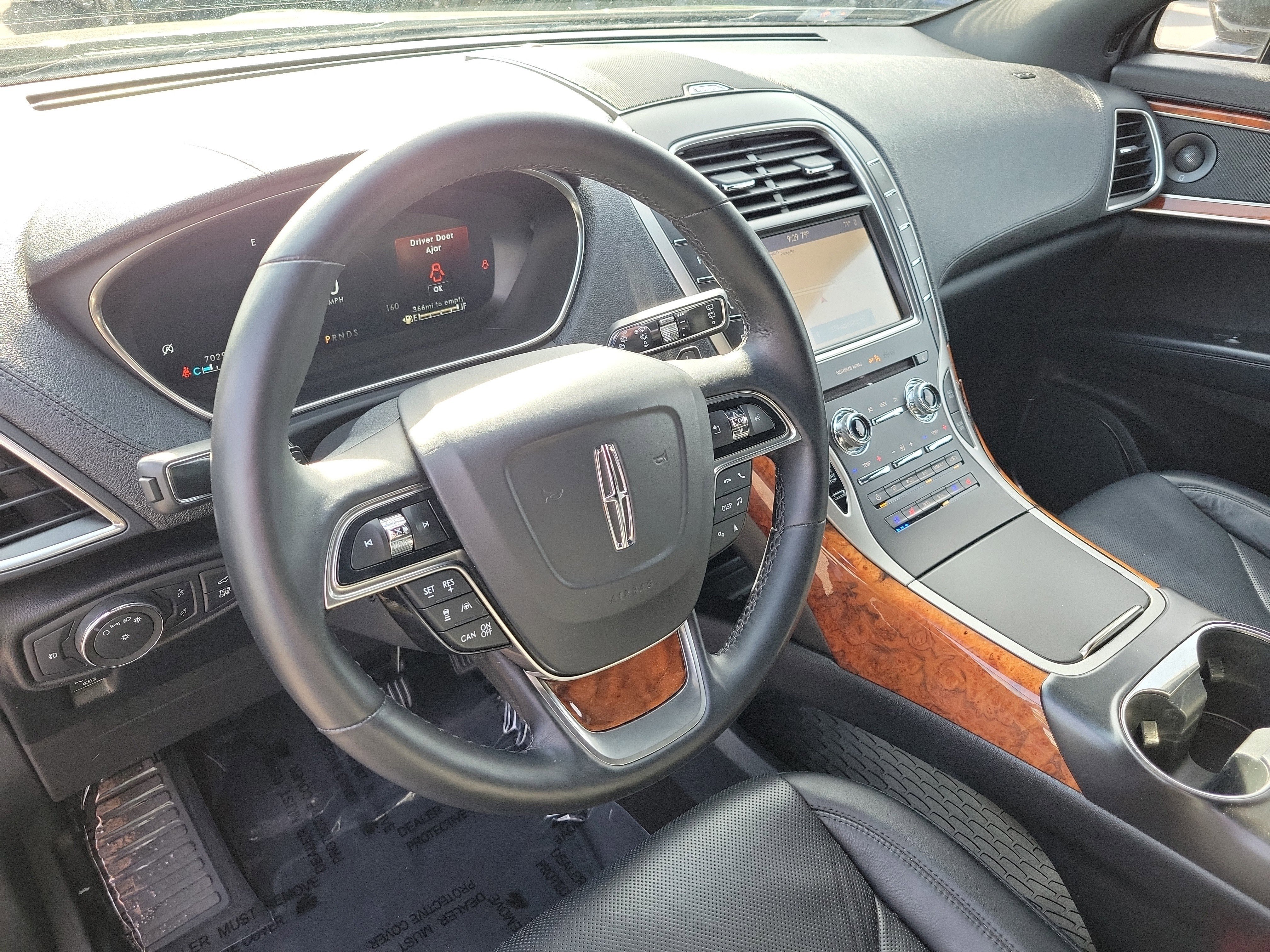 Used 2020 Lincoln Nautilus Reserve image 24