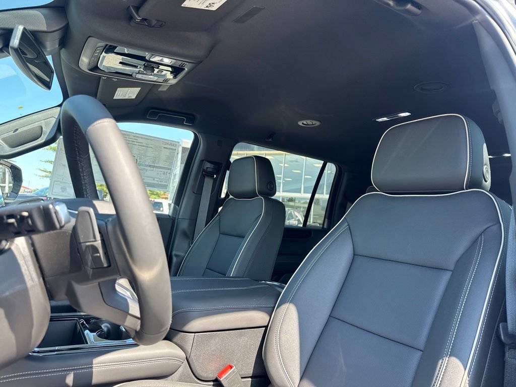New 2026 GMC Yukon XL Elevation w/ LPO, Floor Liner Package AWD/4WD image 17