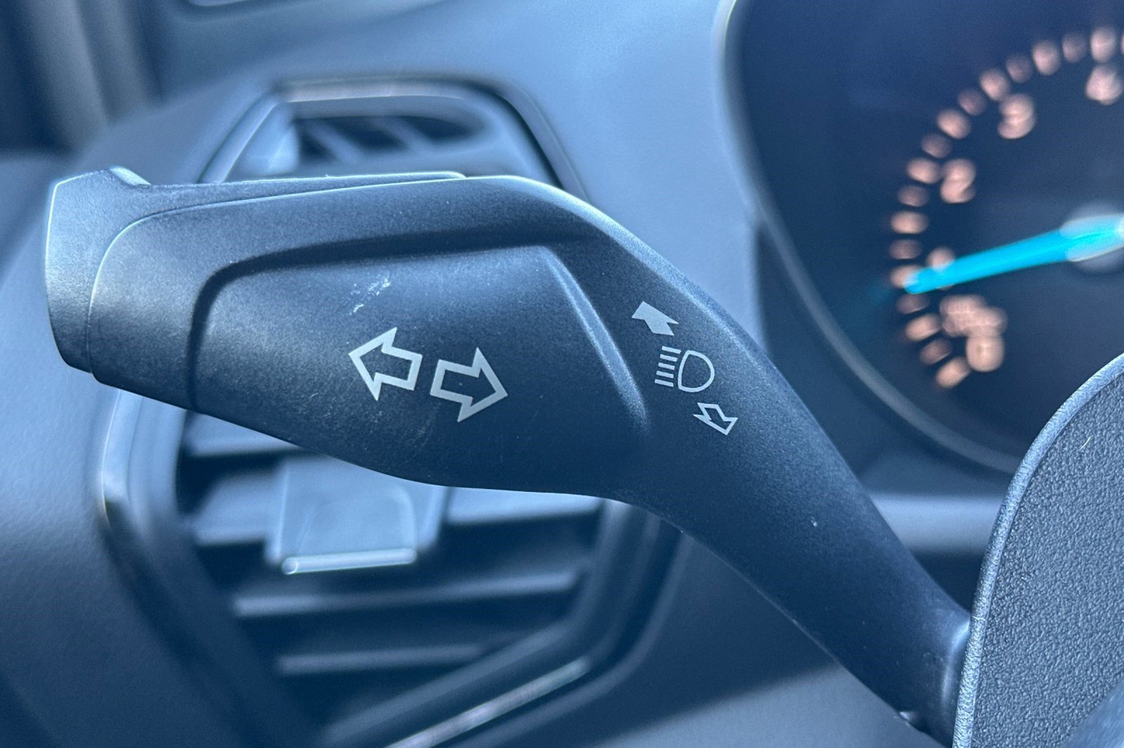 Used 2017 Ford Escape Titanium FWD image 32