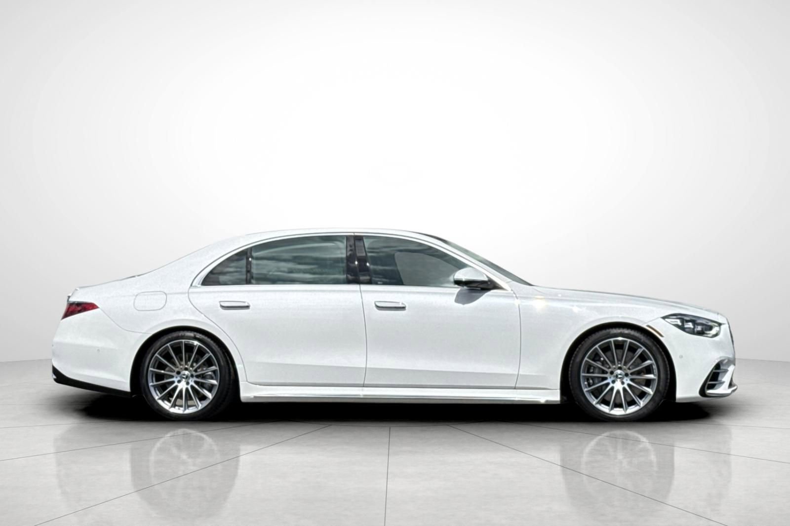 New 2025 Mercedes-Benz S 580 4MATIC Sedan image 29