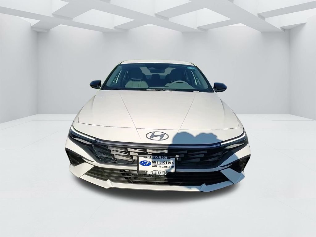 New 2025 Hyundai Elantra Sport image 11