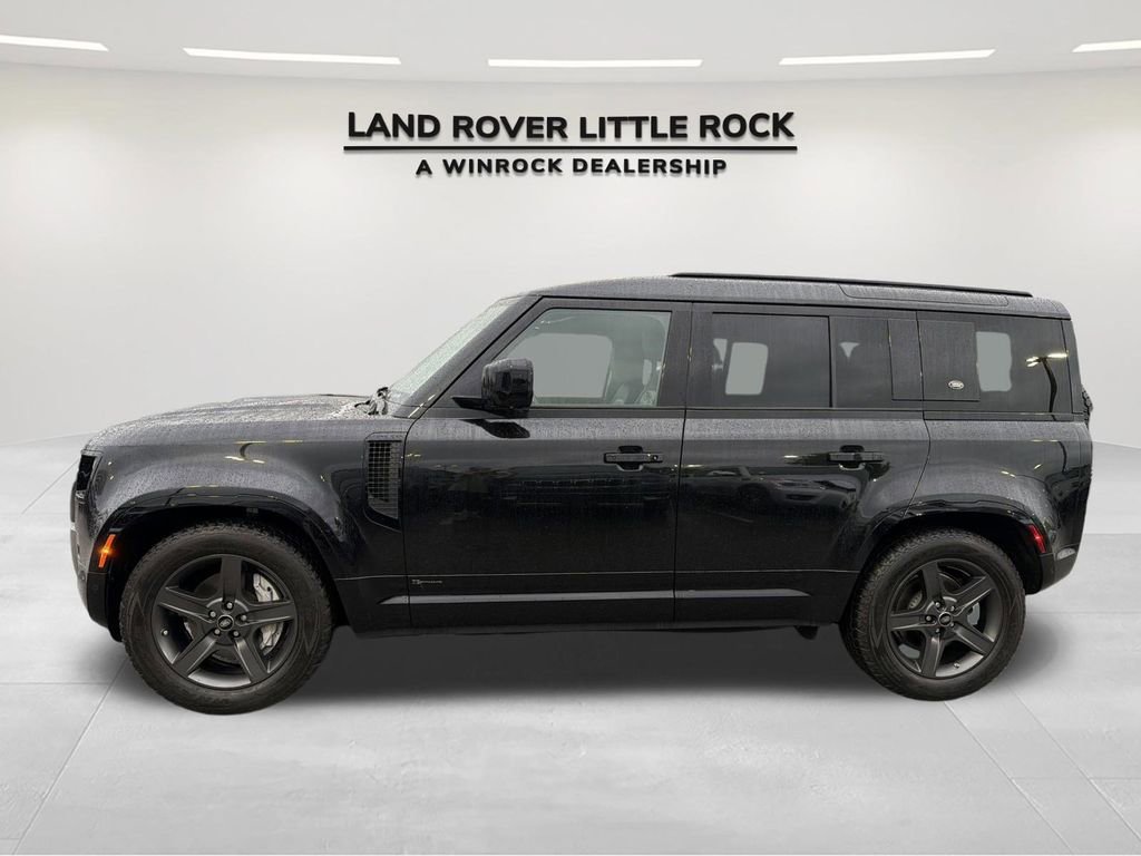 Used 2021 Land Rover Defender 110 X-Dynamic SE AWD/4WD image 6