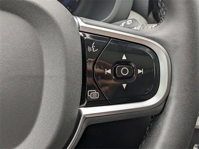 New 2025 Volvo XC60 B5 Plus w/ Protection Package Premier image 29