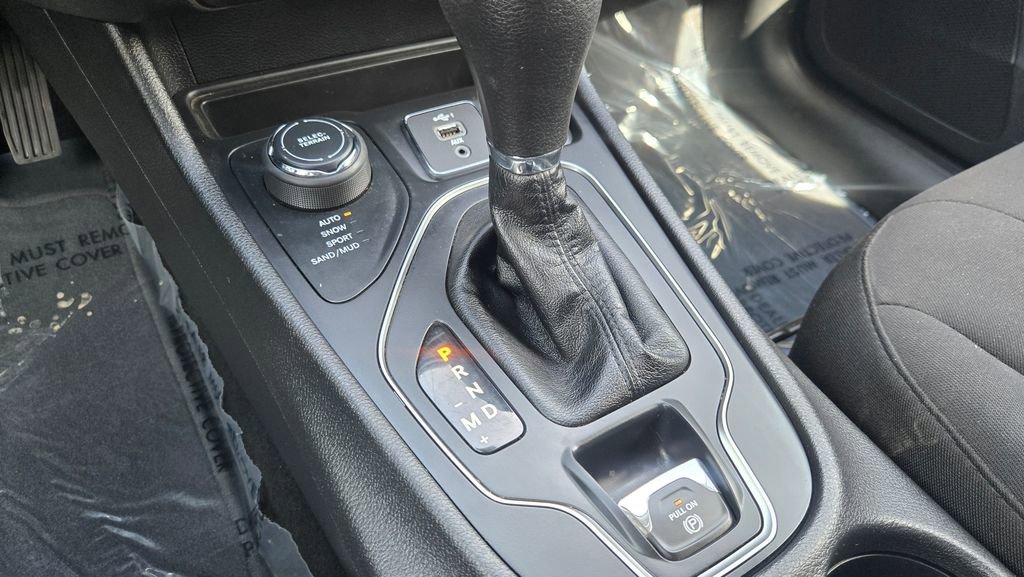 Used 2020 Jeep Cherokee Latitude image 17