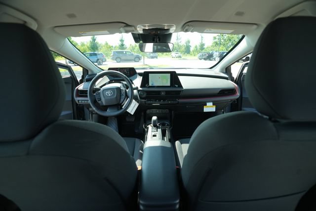Used 2025 Toyota Prius Plug-In Hybrid FWD image 23