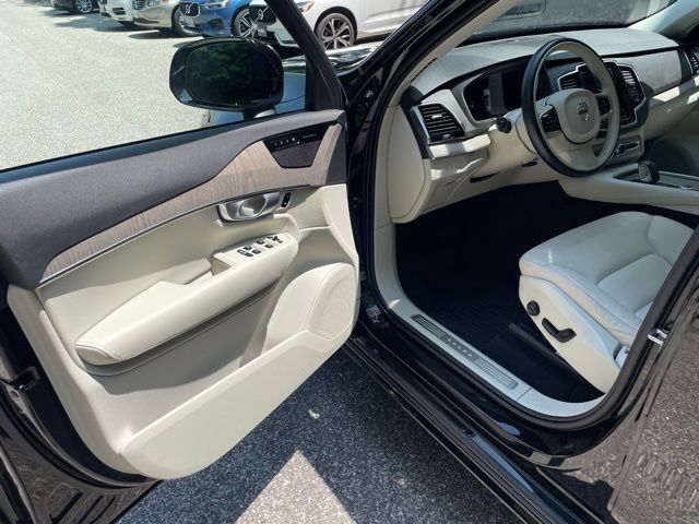 Certified 2023 Volvo XC90 B6 Plus w/ Protection Package Premier AWD/4WD image 11
