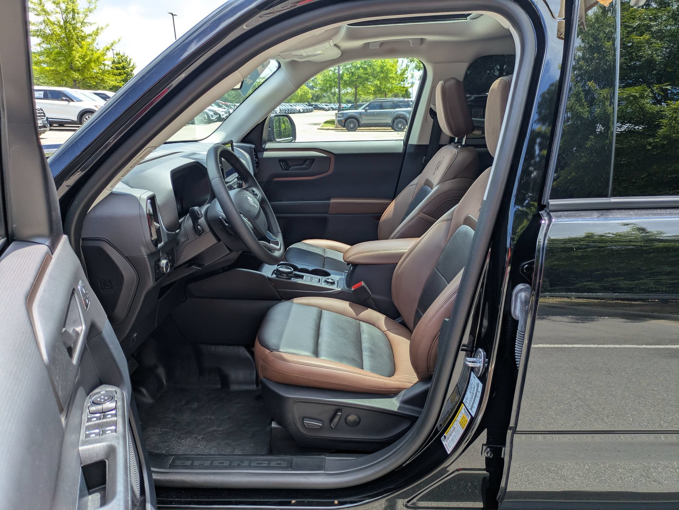 Certified 2024 Ford Bronco Sport Badlands w/ Premium Package AWD/4WD image 13